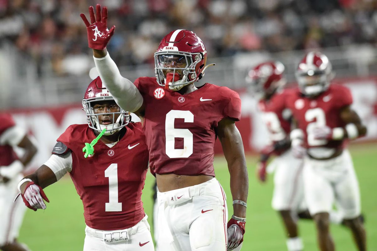 WOW #AGTG Beyond Blessed to receive an offer from THE UNIVERSITY OF ALABAMA! #RollTide @CoachShephard @crob45 @SkysTheLimitWR @CoachK_Johnson @RecruitTheU