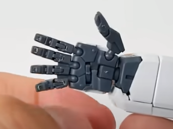 TQHpresents's tweet image. I still can't get over Bandai's recent trend of 4-finger/3-balljoint hands on their MG kits. It just looks wrong.
#gundam #gunpla #mastergrade #ガンプラ