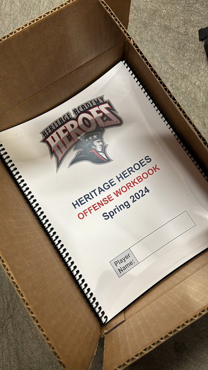 Offensive workbooks made it just in time for our first spring ball meeting 🙏 @HeritageHeroFB #HeroesOfLaveen #HeroDNA #WinTheDay
