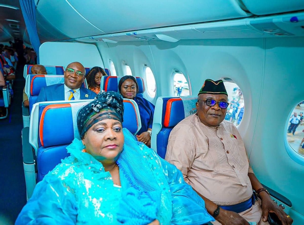 PHOTO NEWS GOV ENO INAUGURATES AIRBUS 220-300 FOR IBOM AIR Akwa Ibom State Governor, His Excellency Pastor Umo Eno, inaugurated an additional aircraft in the fleet of Ibom Air (Airbus 220 - 300). He, alongside his Executive Council members joined the maiden flight to Lagos.