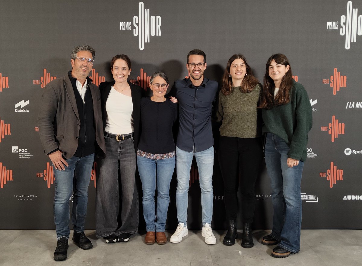 David Planella (@davidplanella) on Twitter photo Quin orgull ser finalistes als #PremisSonor al costat de pòdcasts amb tants mitjans i recursos. Equipàs, <a href="/LaComarcadOlot/">La Comarca d'Olot</a>! Quin orgull ser finalistes als #PremisSonor al costat de pòdcasts amb tants mitjans i recursos. Equipàs, <a href="/LaComarcadOlot/">La Comarca d'Olot</a>!
