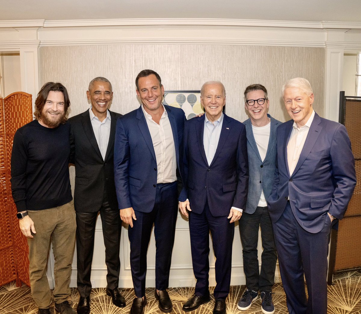 Back in March, @JoeBiden, @BillClinton and I sat down with three real icons – the hosts of @SmartLess – to talk about everything from the economy and gun violence, to what we miss about being in office and the importance of sending Joe and Kamala back to the White House. We…