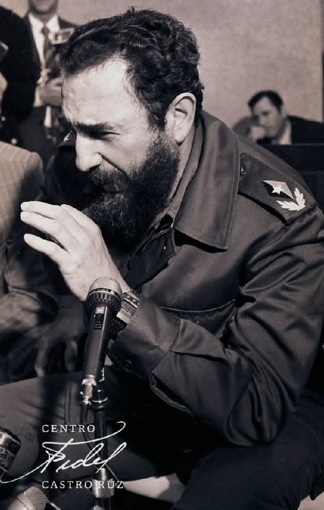 #Fidel:'Creemos que todo ser humano debe tener la posibilidad de desarrollar sus capacidades al máximo, sus capacidades mentales. Para que ello sea posible será necesario también que todos los seres humanos participen en la creación de riquezas que el hombre necesita para vivir'