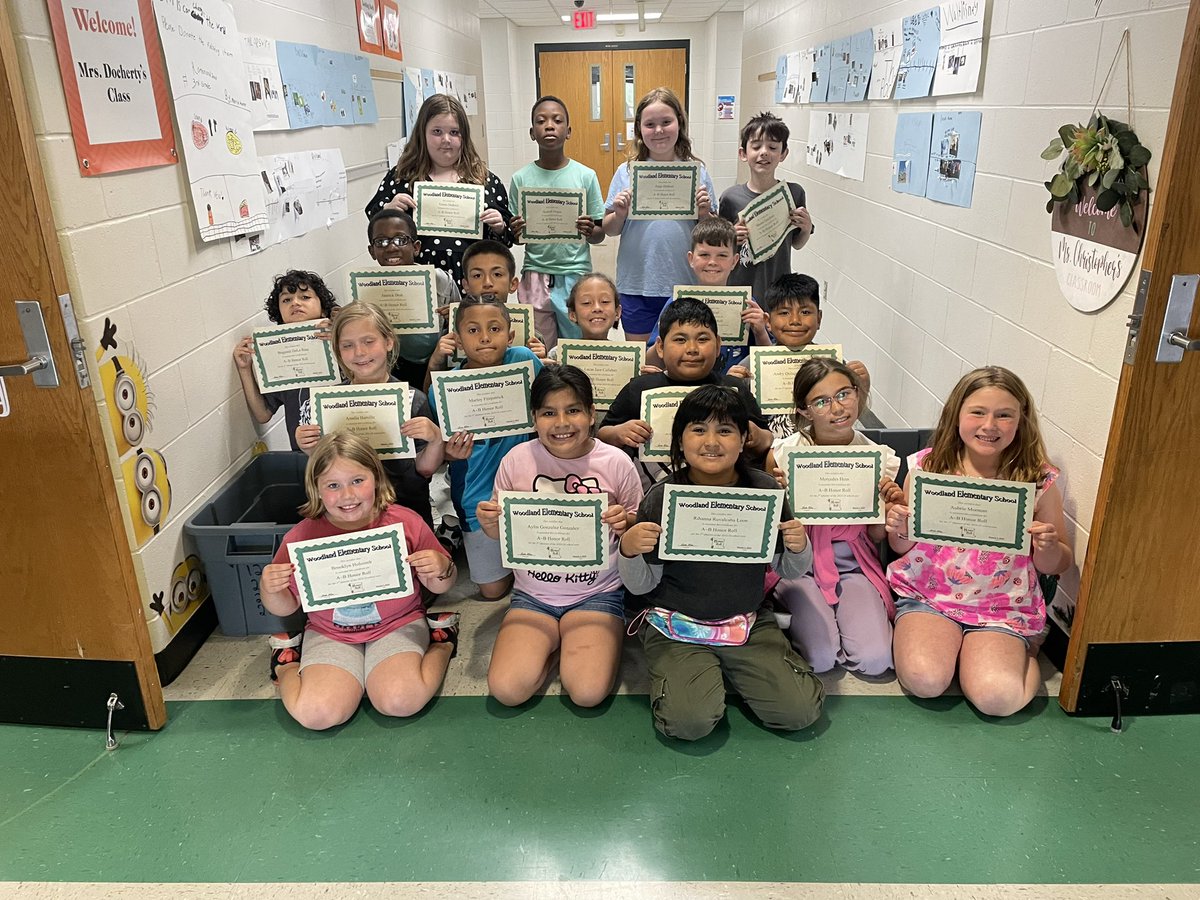 amydocherty44's tweet image. Shout out to these hardworking wolves! We love recognizing these honor roll students! Classmates were so excited that it was hard to hold our applause until the end! 😂@wolvestweet  @soontobeMrsFord