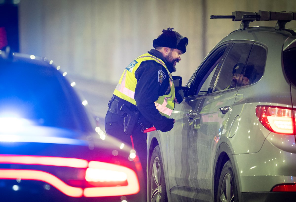 Play it safe during the playoffs! Don't let impaired driving ruin the game. Plan ahead, designate a driver, or use ride-sharing services. Let's keep our roads safe and enjoy the playoffs responsibly. #DriveSafe #Playoffs #DriveSober #PeelPolice