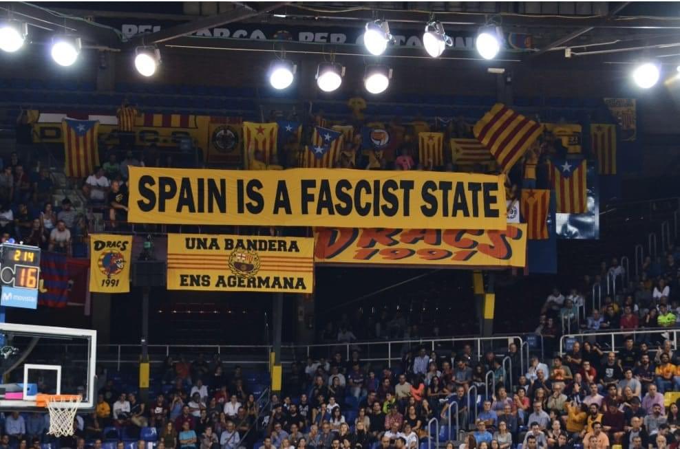 PHOTO | “Spain is a fascist state” 

(Dracs 1991, Barcelona)
