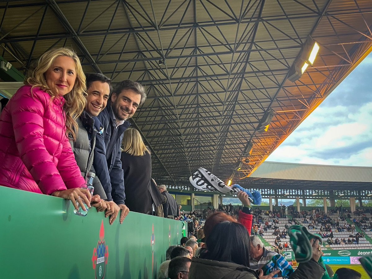 ⚽ Nova xornada de @LaLiga2 entre o @racingferrolsad e o @CDMirandes 🥅 @DiegoCalvoPouso e @MartinaAneiros asistiron ao encontro no estadio da Malata