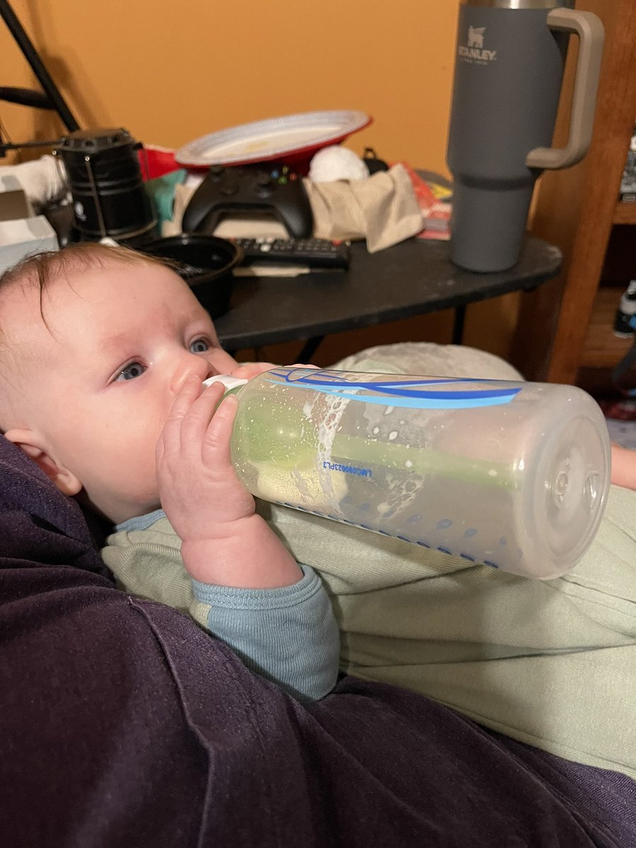 UncleApollovera's tweet photo. I spent the weekend with my baby nephew! He is such a happy little boy! I love you Cowboy. #prouduncle #babynephew #crazyuncle #apollovera https://t.co/UbVlE2Hmng