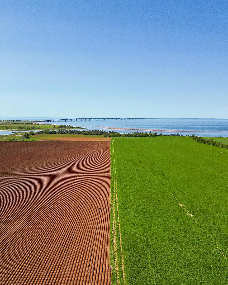 PEI's palette: Reds, greens, and a touch of blue. ❤️ 💚 💙 📍 Borden-Carleton 📷 Visuals of Dev