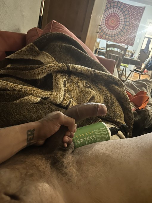 This morning&rsquo;s edge sesh was so fire! You&rsquo;ll never believe how big my load was! Dm me, to see the aftermath🥵👀🍆💪🏾💦