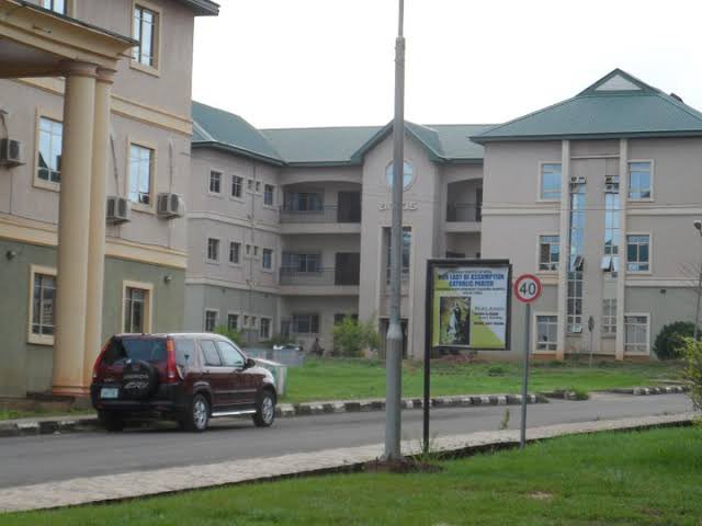 As the Governor of Anambra State Peter Obi built the Anambra State Teaching Hospital, from the scratch equipped it and even secured accreditation just few weeks after completion of the building.

In Lagos state, Nigerians are yet find out if Tinubu built any Teaching Hospital and