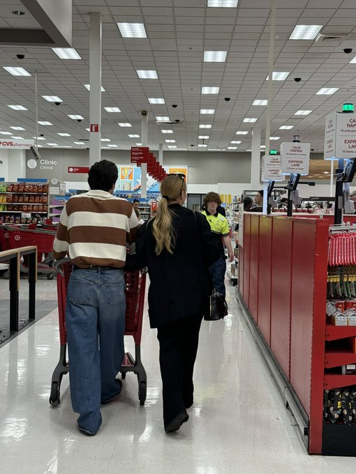 Saturday evening shopping at Target, they give off the most domestic old couple energy ever 😭  
(c) degenerates of fandom  

Naturally, they will radiate vibes of an elderly couple and even some 'classics', because they are essentially advertising polygamous brothel #DatingSites