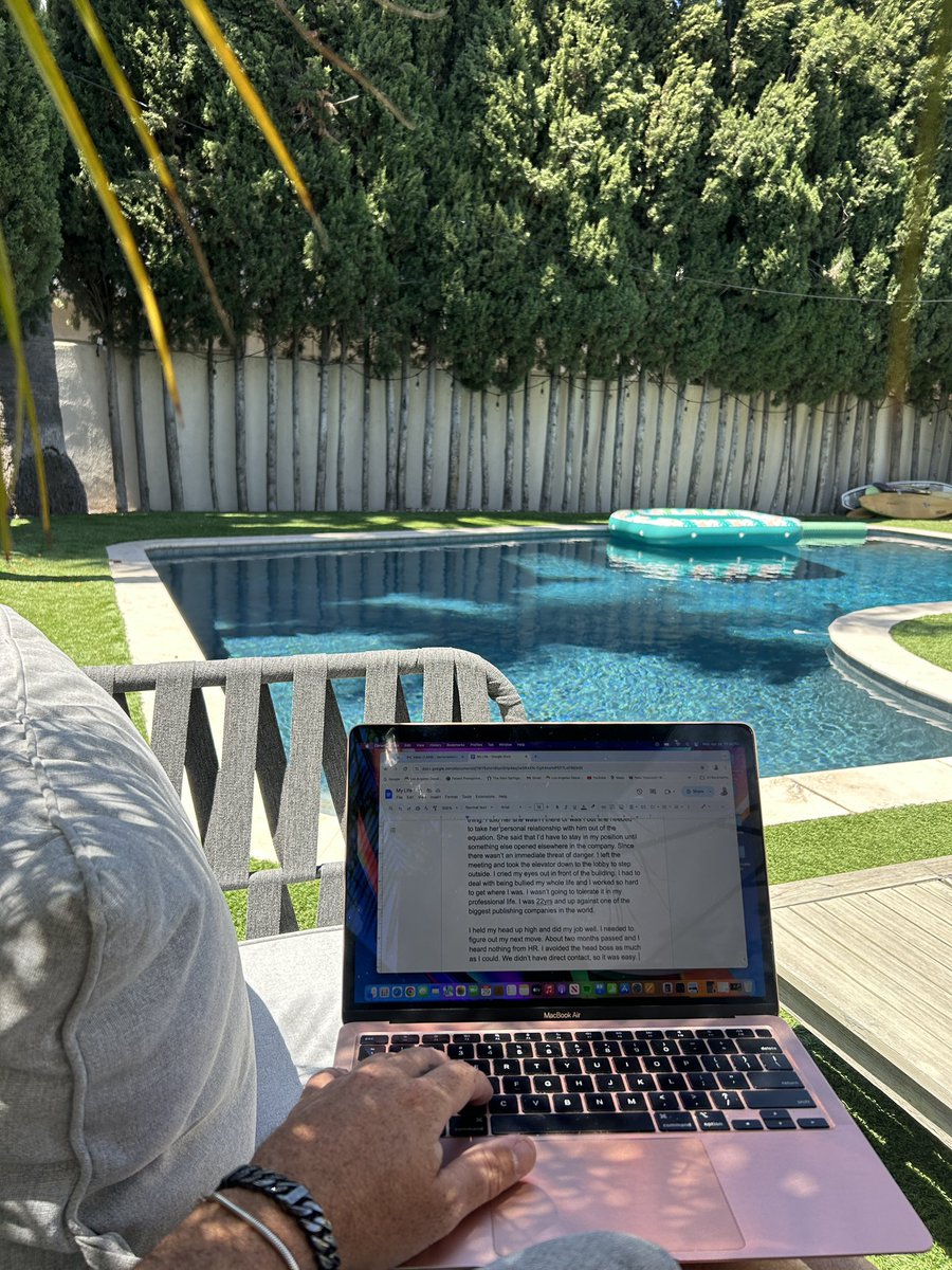 Been in a creative slump since my dad passed. I guess too emotionally draining. Today, I picked up on my writing. I’m at the point where I first got to #CondeNast and are writing about the famed cafeteria on the fourth floor. It was beautiful… designed by Frank Gehery.  Blue