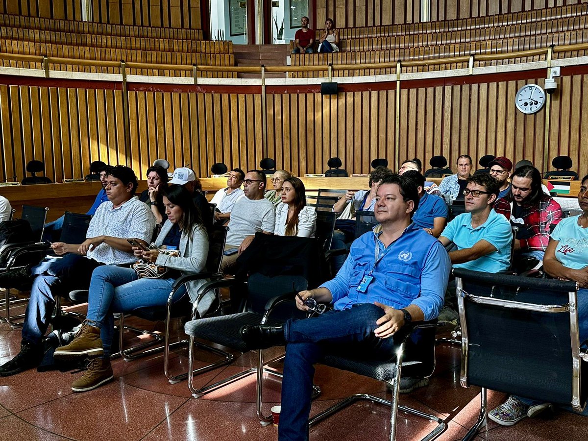 #Medellín | En Comisión de Paz @asambleadeant socializamos el más reciente informe trimestral del Secretario General de @ONU_es sobre @MisionONUCol y avances en la implementación del #AcuerdoDePaz en Antioquia en presencia de Gobierno, organizaciones sociales y firmantes de paz.