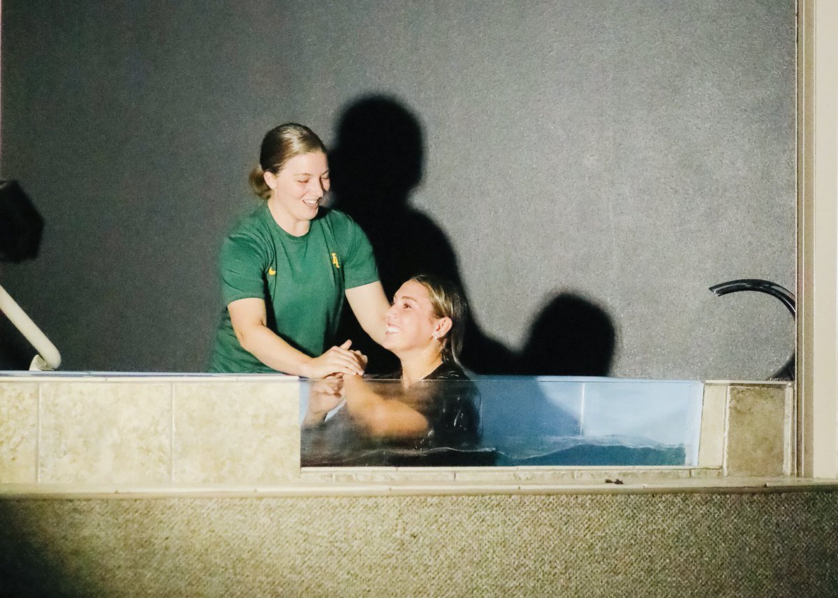 Yesterday marked a special milestone in two of our players lives 💛 Through baptism, both professed a commitment of faith, grace, and hope in Jesus Christ! #SicEm | #depthB4height