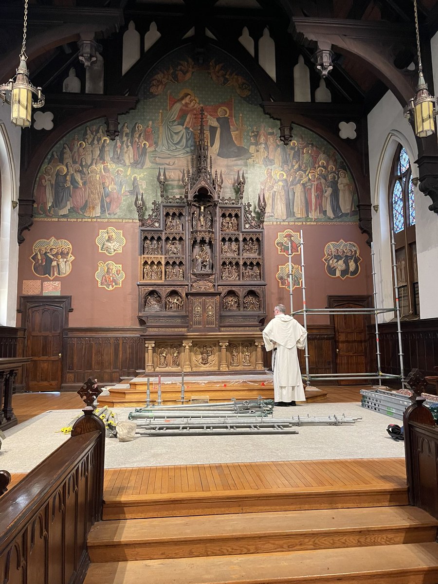 Works continues on the restoration of the chapel @PFIC_DHS under the watchful eye of @GSchnakenberg 

Donate to the project here: osvhub.com/dhspriory/givi…