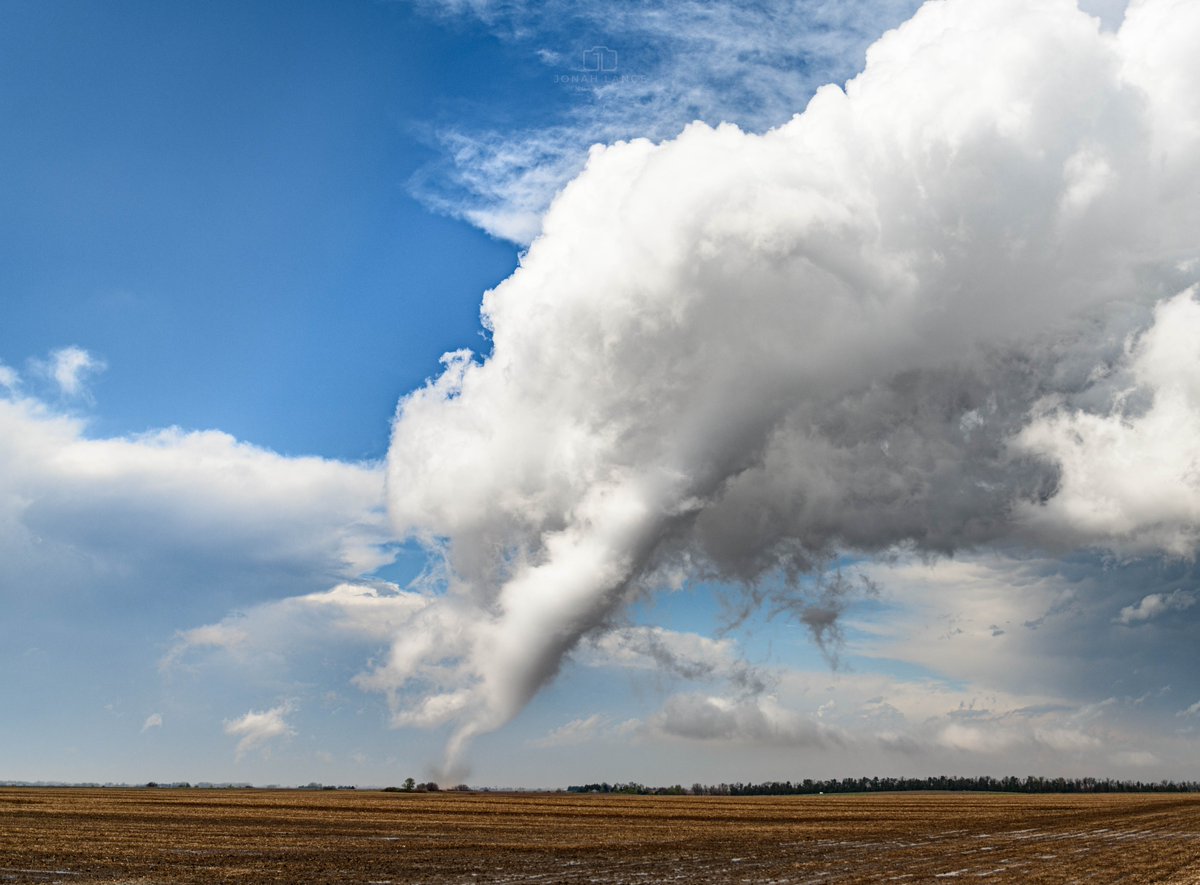 Spaulding 2.0 in Nebraska on Friday #newx #tornado @StormHour @NatGeo