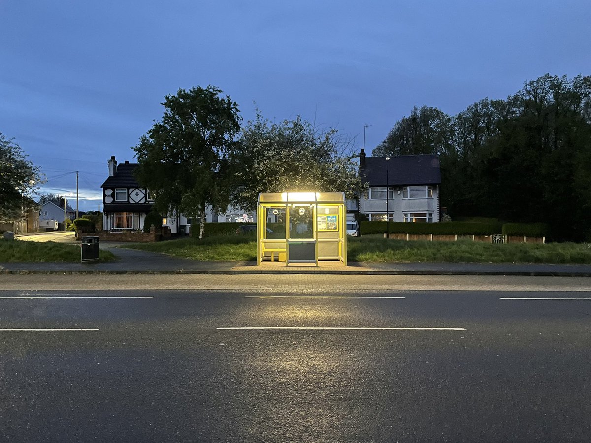 Saughall Massie Road, CH46. The yellow resides like a quaint glowworm. An incantation of a stop. Welcoming, warming, Wirral. 8.6/10