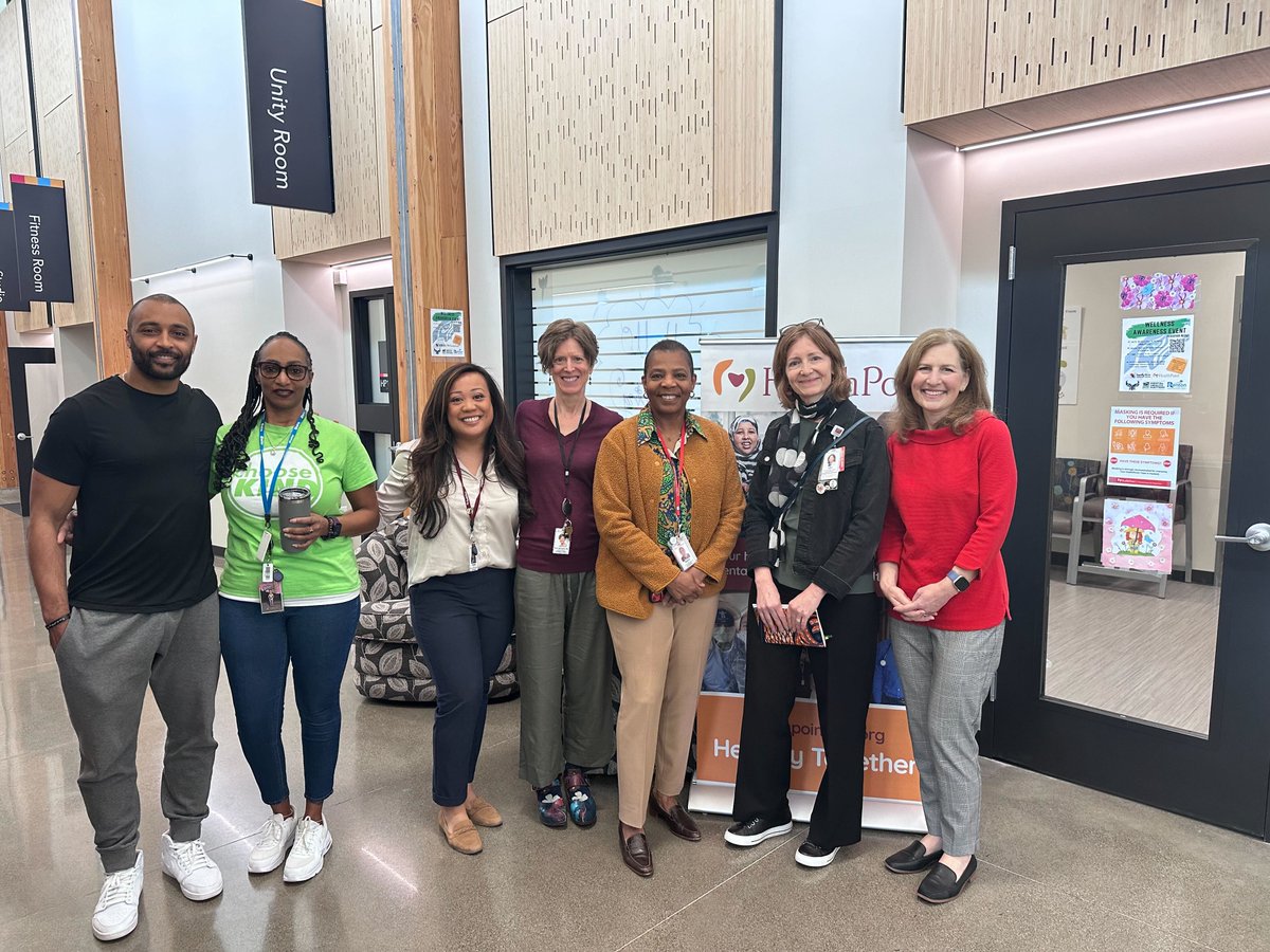 I had a fantastic time touring the HealthPoint clinic at @FamFirstRenton. Special thanks to the founder of Family First, Seahawks legend and Super Bowl champion @DougBaldwinJr, for hosting us!