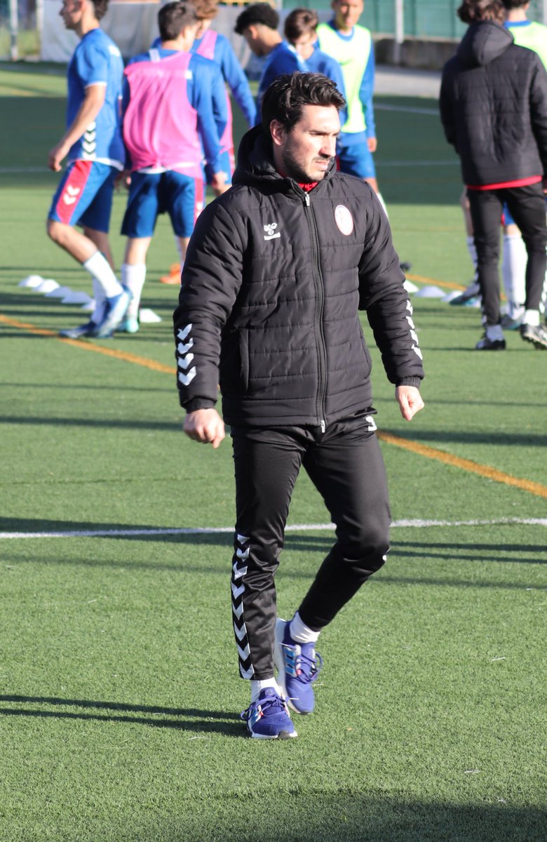 Trabajo…Trabajo… y Trabajo. Toca recargar 🔋 para lo que nos viene.

Últimos 4 partidos juntos. Disfrutemos del camino…