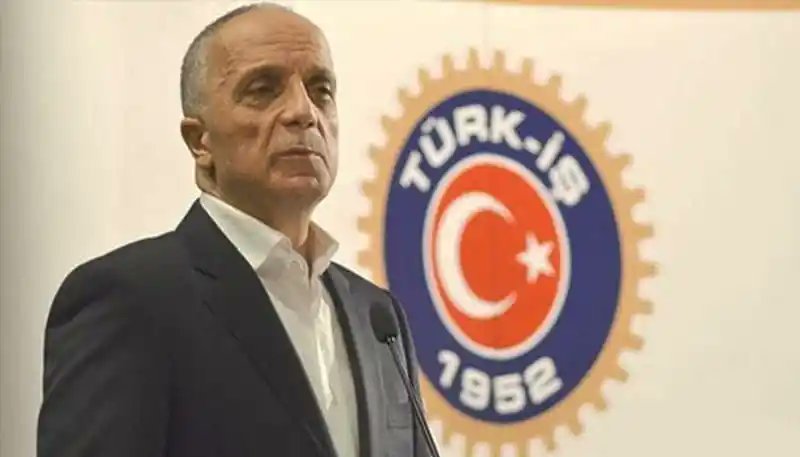 Türk-İş Başkanı Ergün Atalay:

▪️'Zam yapan marketler 1 yıl kapatılsın. Bir daha yapamazlar.'