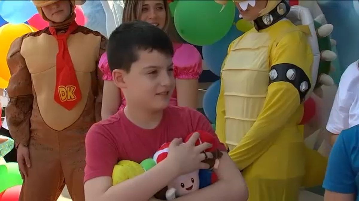 Morganville boy battling critical illness surprised with Make-A-Wish trip to Nintendo World abc7ny.com/make-a-wish-fo…