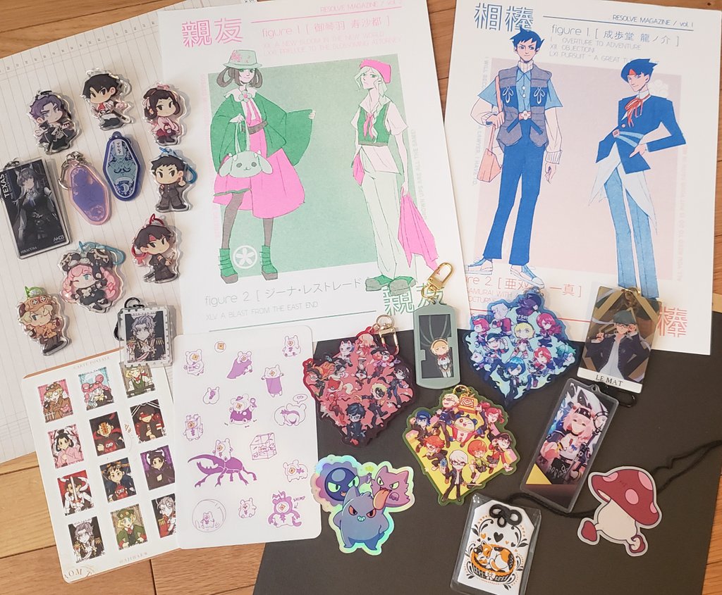 My haul from castlepoint 🥰 I haven't bought this much merch in a while, the artist alley was absolutely amazing!! I'm so grateful for all the trades, I can't wait to add all this beautiful art to my display 🥺😭💖💖💖!!!