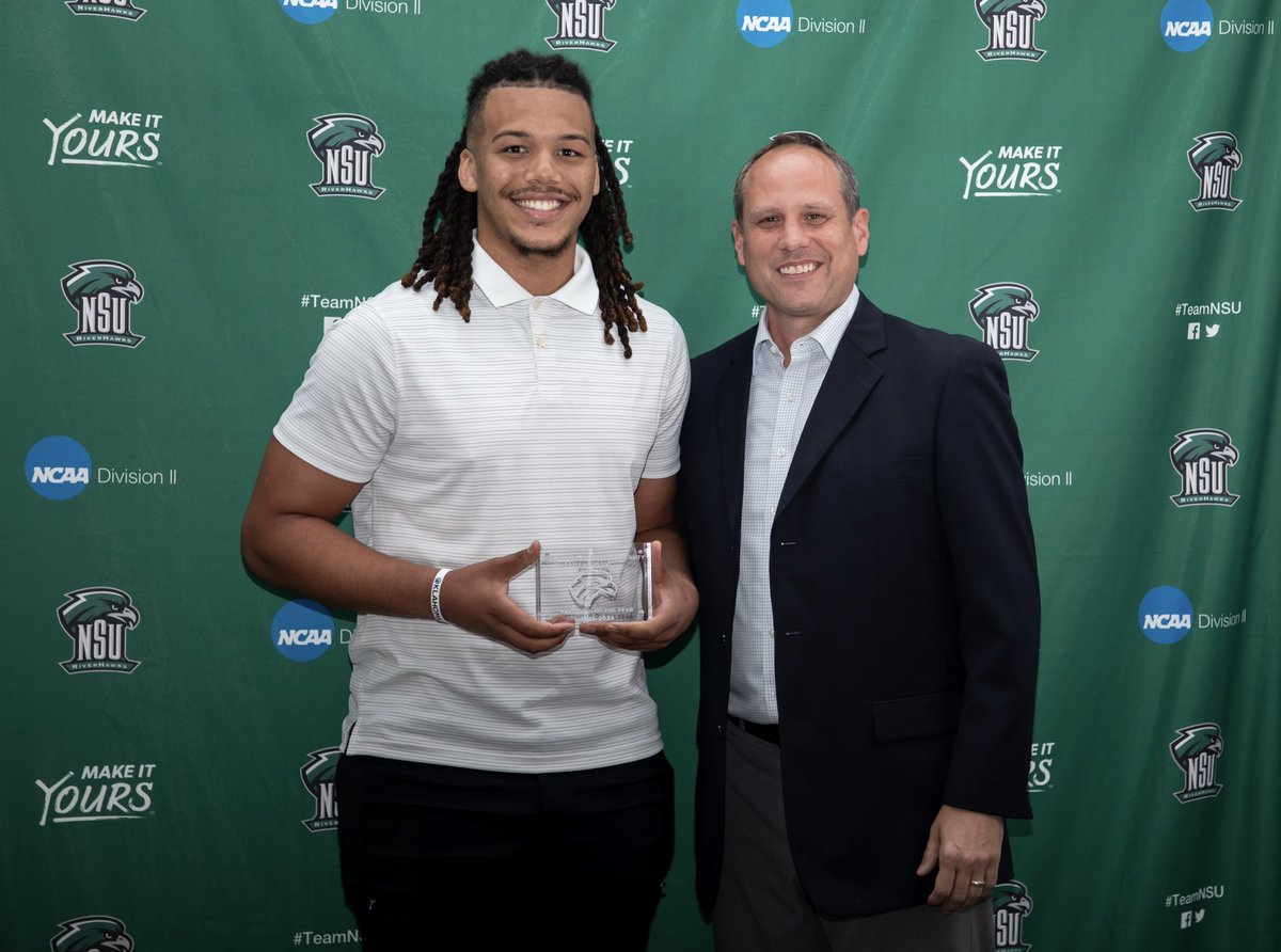 2024 Hawkspys Awards Ceremony!

🏆Community Service Team Award

Trey Quartlebaum
🏆MBB RiverHawk of the Year

Jaxon Jones
🏆 Comeback POY

Ethan Blackmon
🏆 Freshman of the Year

Thanks to @RiverHawkSports for hosting such a special event!

#RiseHigh | #TeamNSU