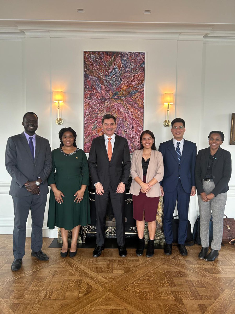 Incorporating the perspectives and experiences of youth and young people in the work of the UN is critical. The @UN_PGA #YouthFellows program provides young representatives of LDCs, LLDCs & SIDS with direct experience in the UN system. Australia is proud to support the program.