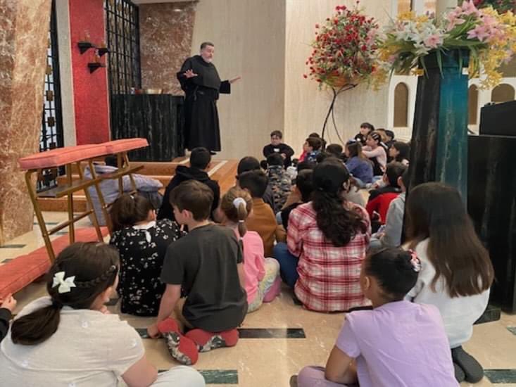 Fr. Tom McCarthy and Mrs. Jenkins hosted 150 families from parishes across Chicago at their 2nd Annual First Communion Retreat.  Our first Communicants learned about the Eucharist, sang songs, did crafts, and listened to talks about the saints featured at our Shrine Chapel.