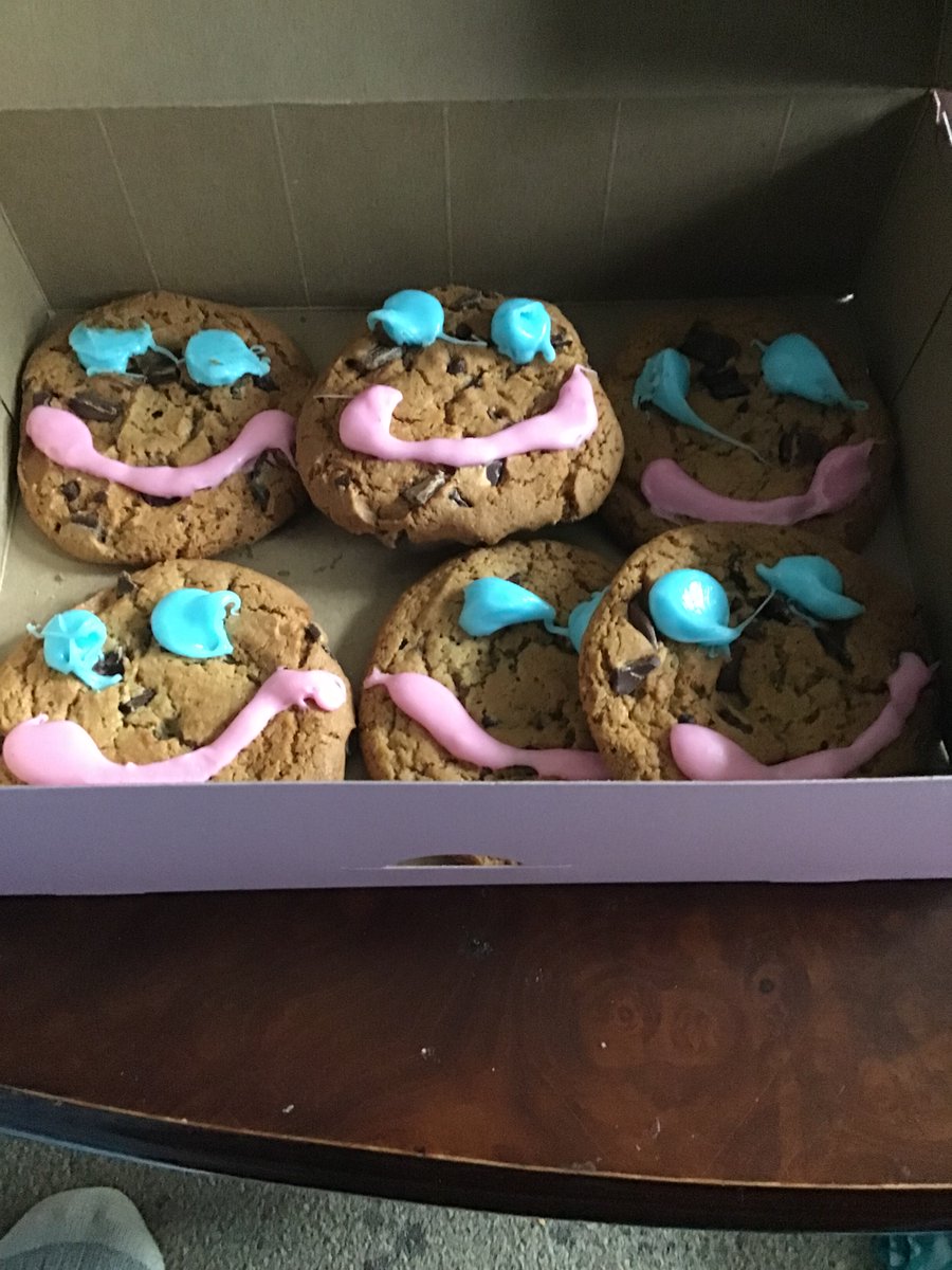 Smile cookies!
#SmileCookies
#TimHortons