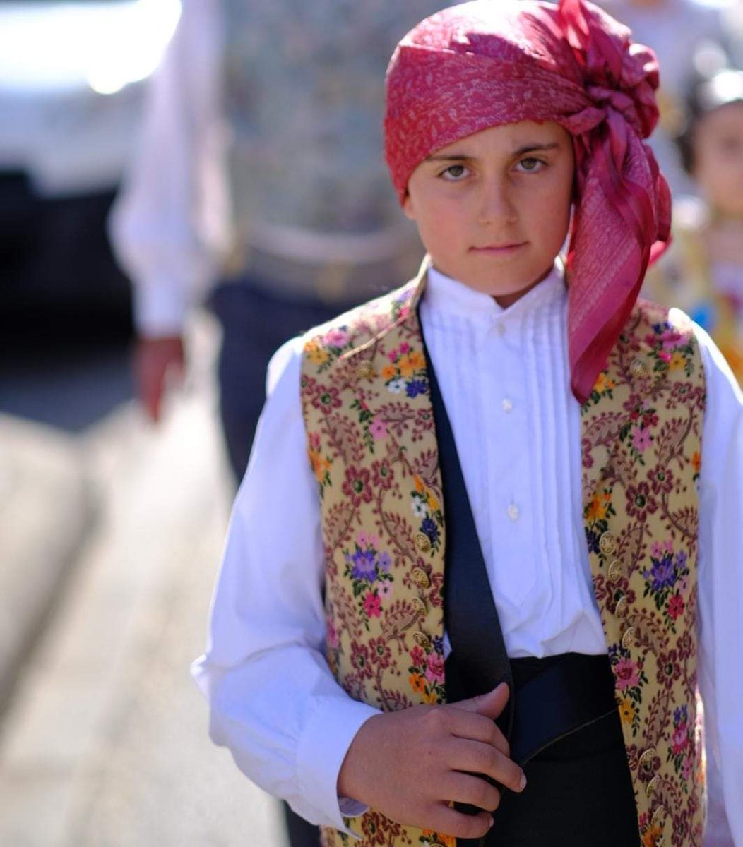 FallaBSR's tweet image. En Junta celebrà el passat divendres, va ser nomenat com a President Infantil, el chiquet Asier Cortés i Vázquez. 
Quarta generació en la falla de la seua familia. Enhorabona.
#FallaBSR #Falles2025 #JuntsMolemMes