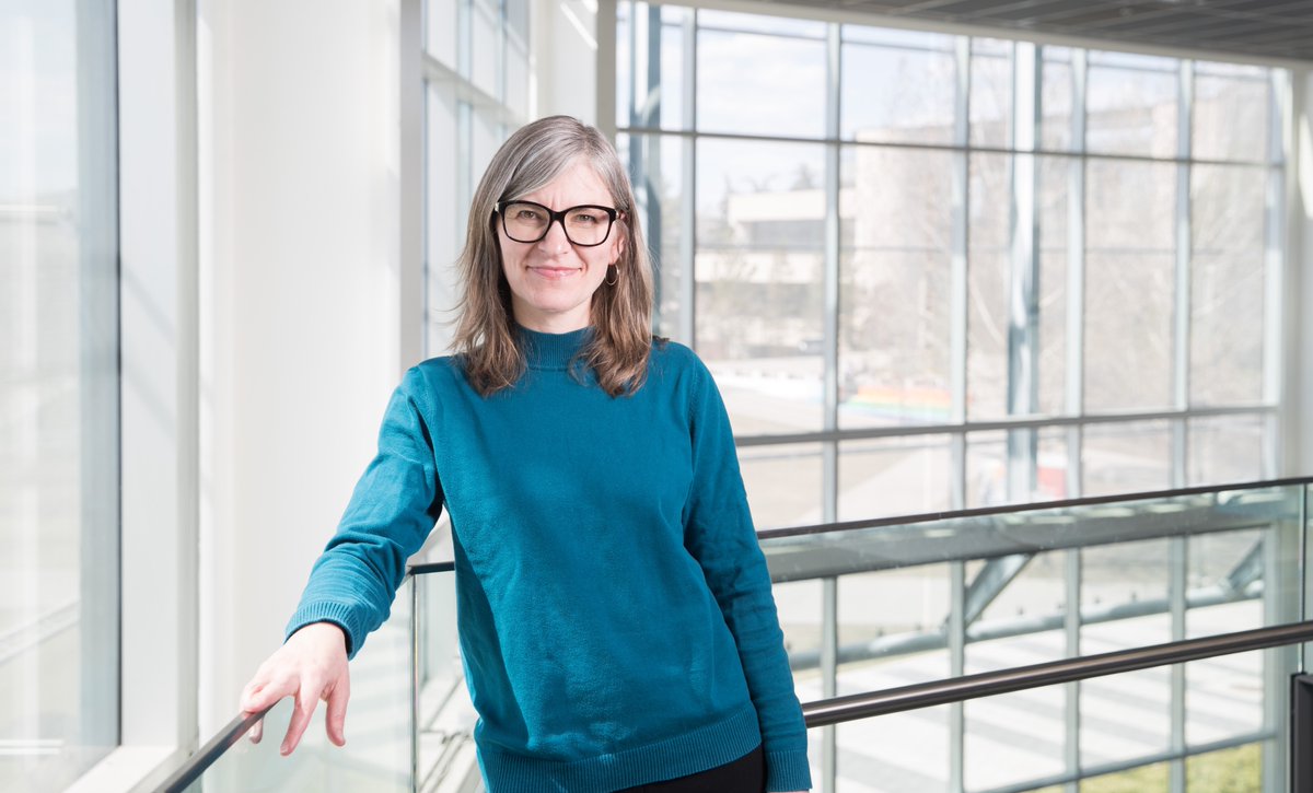 Today is International Dance Day and Dr.
@sarahjkenny spoke with the @CBCEyeopener
about the benefits of dancing.  

Listen to the interview: bit.ly/3y5AVxb

@UCalgaryArts