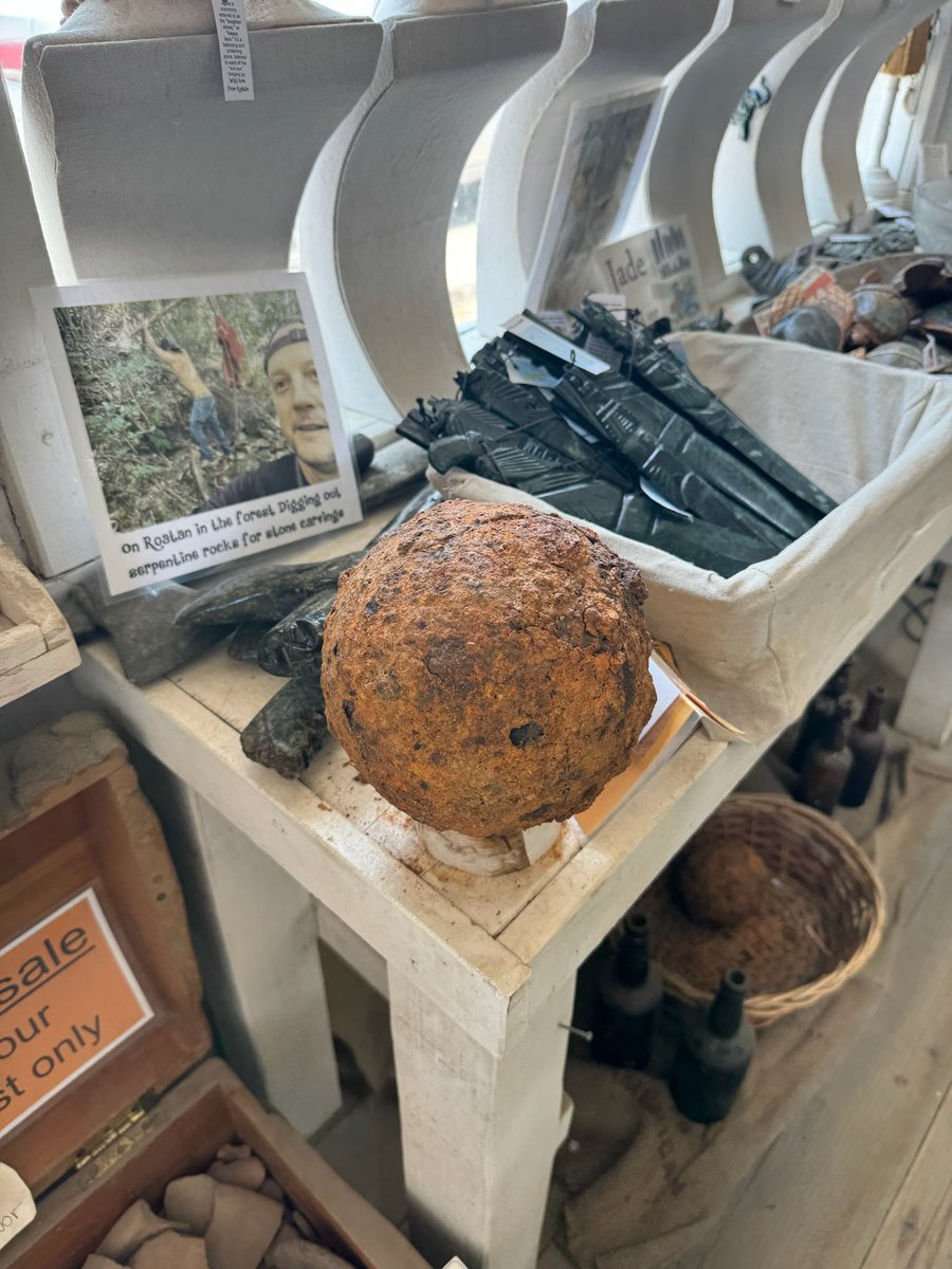 Cannon ball from the 1800s.

Roatán (an island off Honduras), was apparently a pirate haven back in the 1700-1800s. So many hidden coves and dense forests here ideal for pirates. They even claim Henry Morgan might've swung by (some badass pirate).