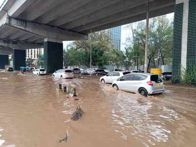 The recent floods have been devastating. The fact that the rains affected everyone from upcountry to people in the city says a lot about the importance of accurate weather prediction data and action plans needed to avoid loss of lives and property.🧵👇
#KOYv2 #KOYJumuiyaDAO