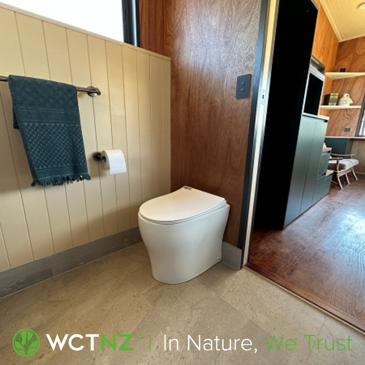 Easy fit for a tight spot 👌 Nature Loo Alectura Premium with Porcelain Palisade pedestal 🍃

#wctnz #compostingtoilet #natureloo #offgridnz #tinyhomenz #tinyhousenz #ecotoilet #nzbach