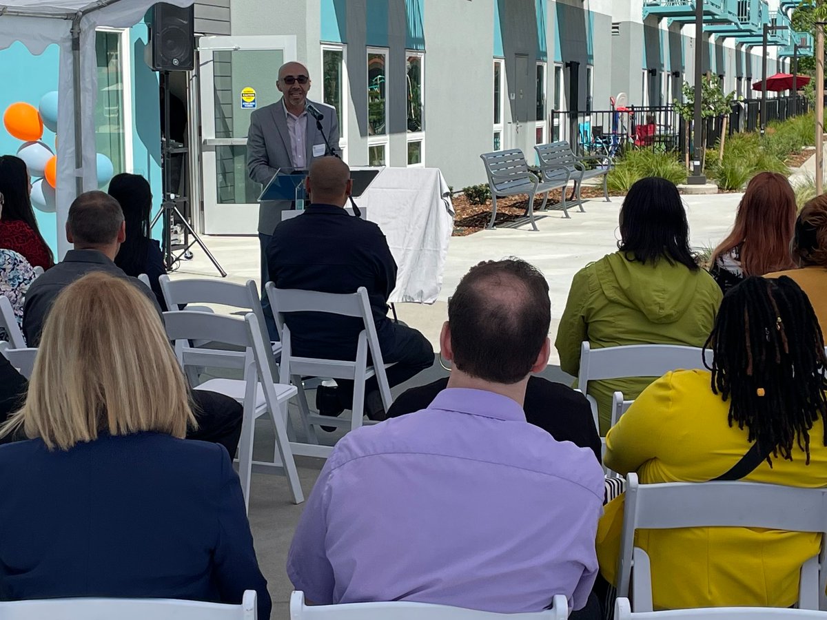 HCD Director @GVelasquez72 & community leaders welcomed residents home to Mutual Housing on the Boulevard, 127 affordable homes made possible by $14.5 million from HCD’s No Place Like Home program … a snapshot of what’s to come under voter-approved Prop. 1.