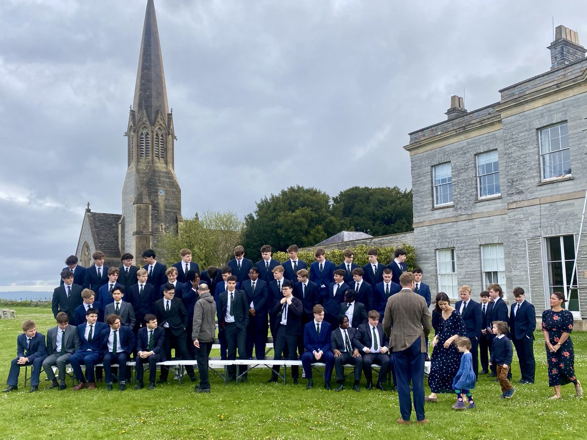 A busy weekend at Kingweston - sunshine to enjoy, revision to be done, double birthday celebrations for Tom and Charlie, and an early start on Monday morning for the house photo. 📸