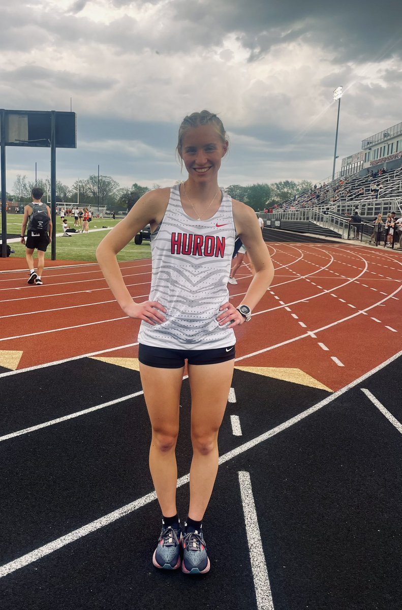 How bout another meet record! Jadyn Towns DESTROYED the old Erie County Invite 800m record by over 6 seconds, finishing with a lifetime best 2:14.44! That time also moves her up to the 2nd fastest time in school history! 🐯⚡️🐯 @BCSNErie @RegisterSports @OHMileSplit