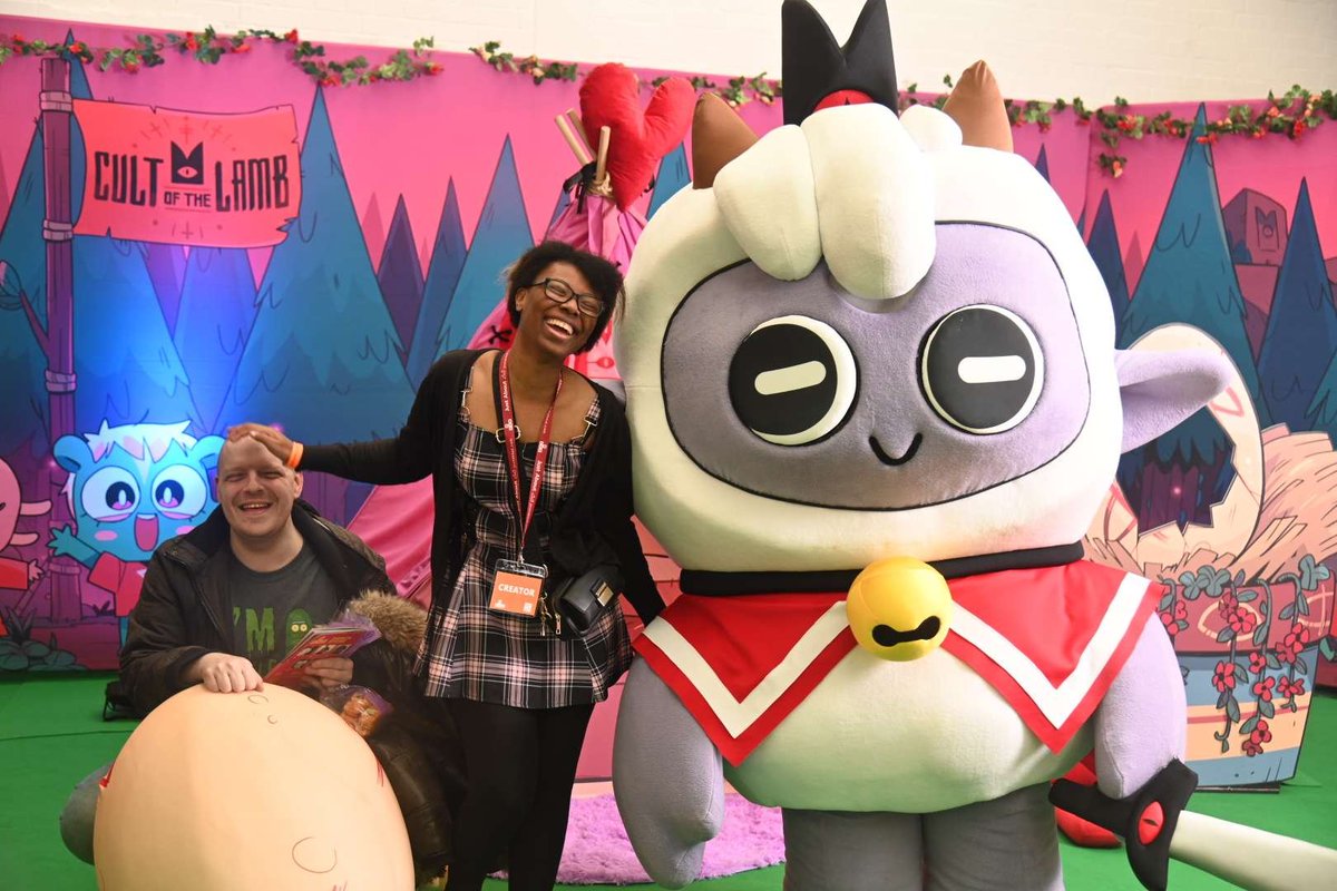 PandaMeiNium tweet media