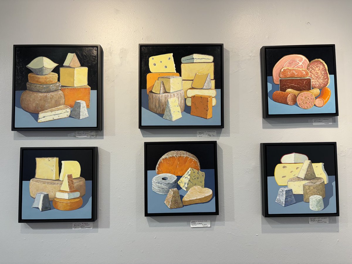 ⁦.⁦@BubblesVampire⁩ snapped these for you. An artist after your own heart! 🧀