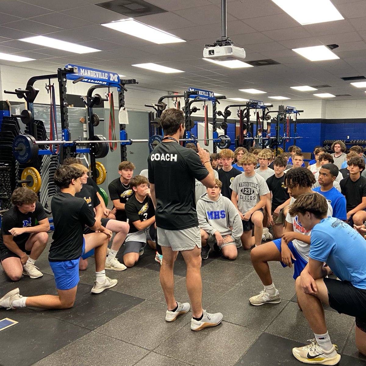 Incoming freshmen…locked and LOADED 💪 #mandevillehighfootball prepping for the summer ☀️ their freshmen will be wild ❗️ #hardwork #traind1fferent #mandeville #teamtraining #d1mandeville #summerprep #football #highschoolfootball #strengthandconditioning