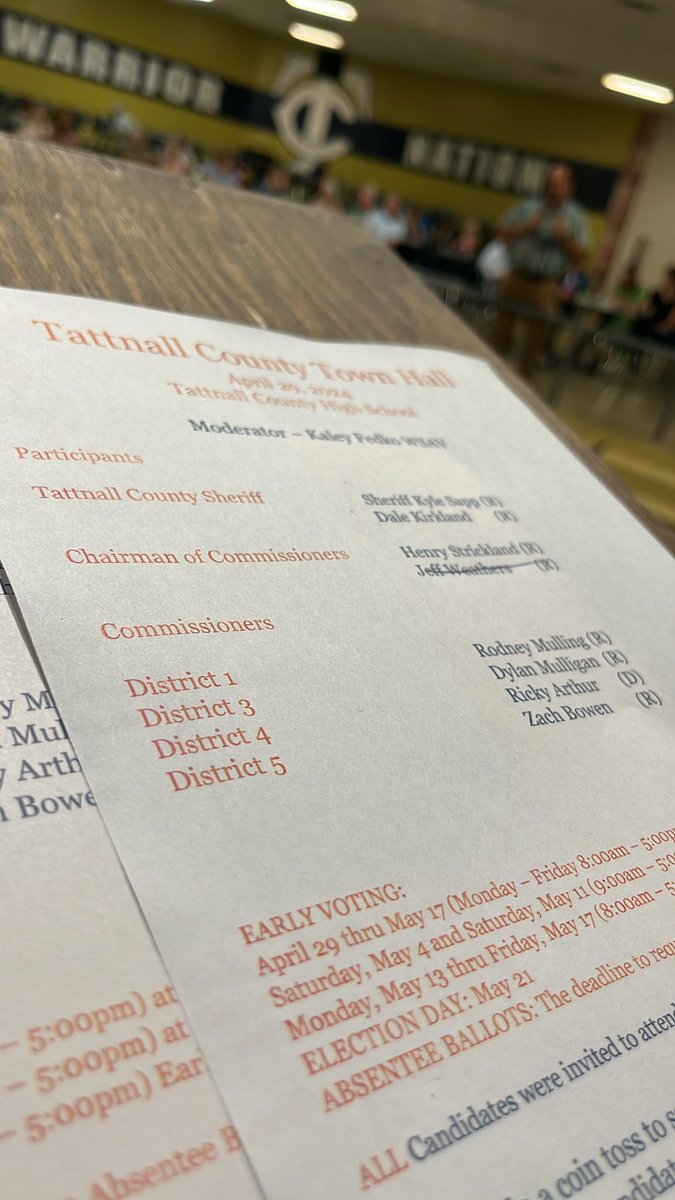 It’s town hall night in Tattnall County 🗳️#electionszn @WSAV
