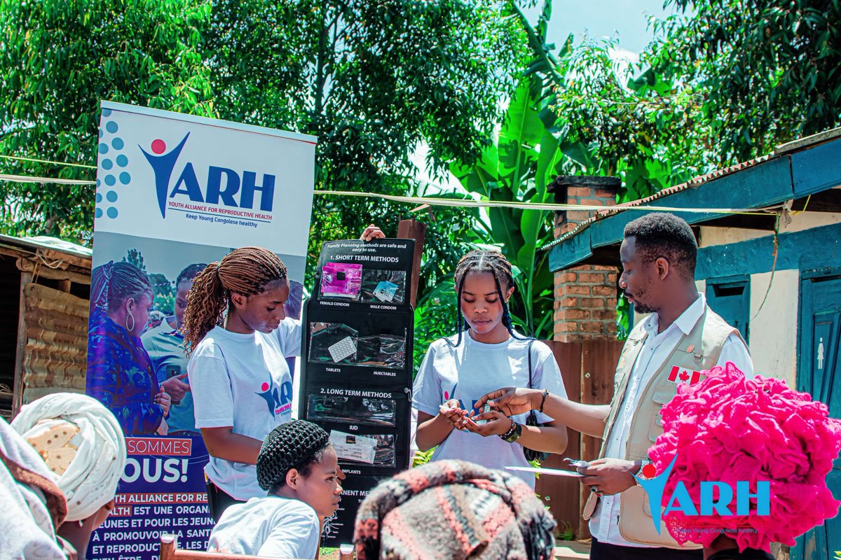 jonas_marume's tweet image. À l&apos;occasion d&apos;une année d&apos;existence à Bukavu, une sensibilisation a été effectué dans la zone rurale de Nyantende sous une thématique portant sur le planning familial dans le cadre d&apos;accomplissement de notre mission : #préserver la #santé de la femme et ses #droits 💪
@yarhdrc