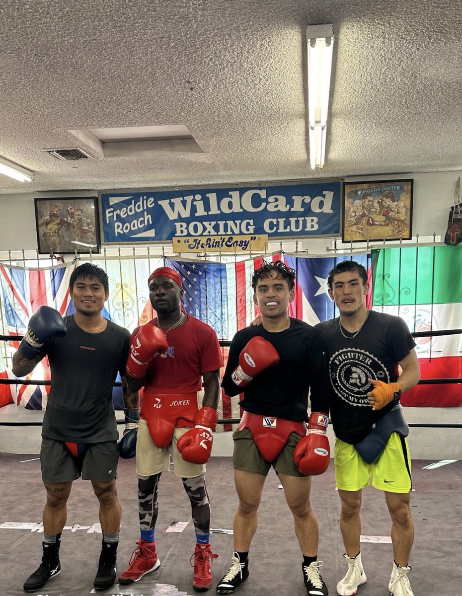 @markmagsayo_MMM and @EmmanuelpacJr prepare for their upcoming bouts by sparring with fellow boxers at the Wild Card Boxing Gym. Magsayo is set to return to the ring in June 2024, while Jimuel Pacquiao continues to train diligently for his next match.