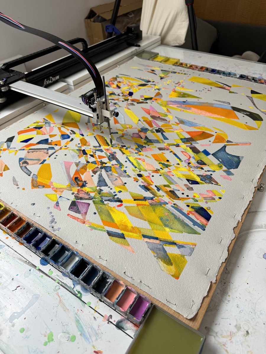 Thanks @Licia_He for the studio visit! Was fascinating to see her space and plotter setup. So much fun with color.