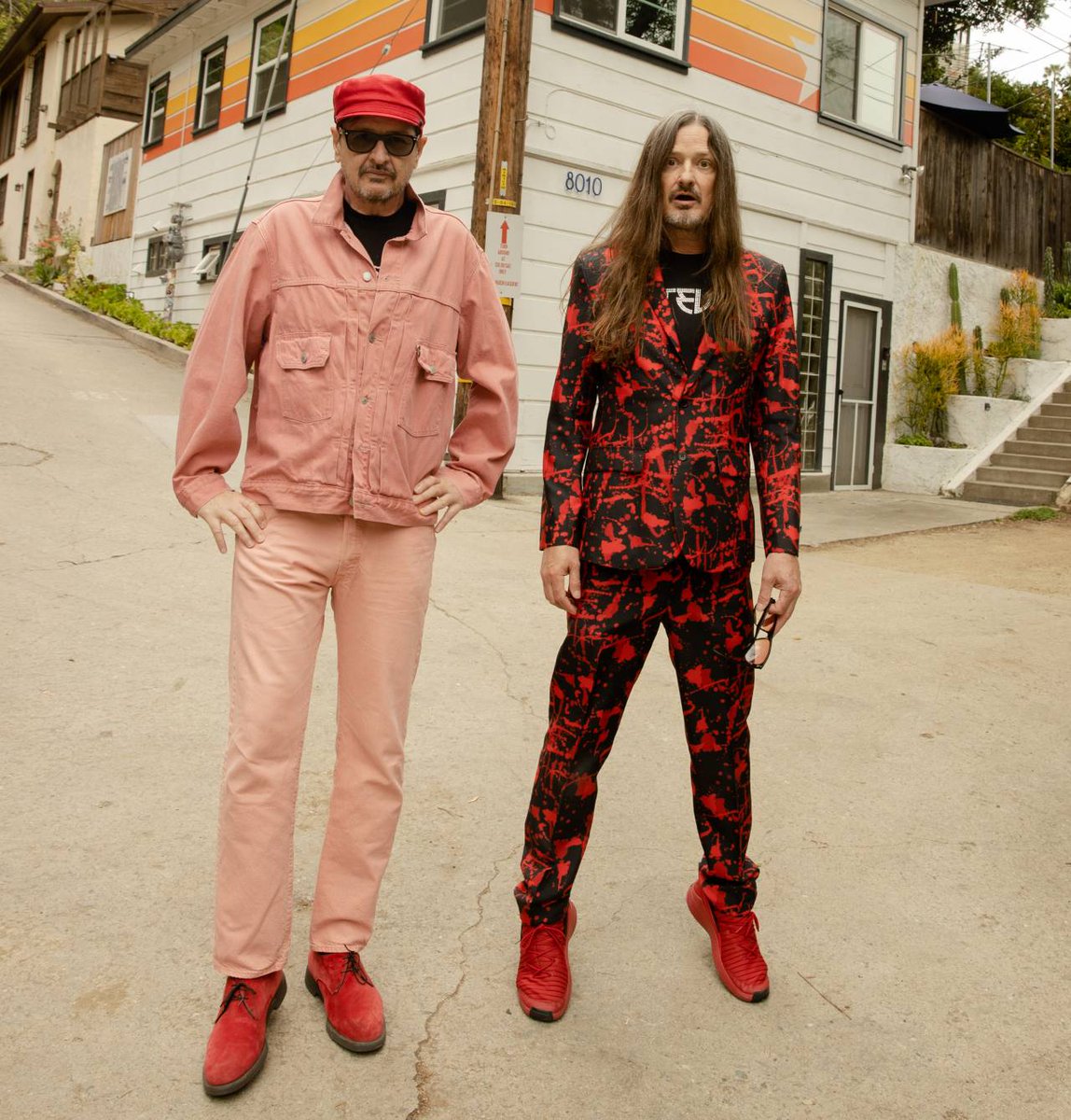 Get ready to rock with Redd Kross! Originating from California in 1978, this band's punk roots promise a stellar evening. Don't miss out. 🎟️ Tickets on sale May 3: bit.ly/4aXq4UG