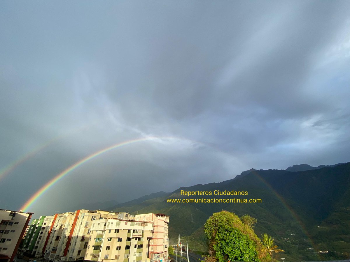 #29Abr..6:15pm..El atardecer la ciudad de #Mérida la naturaleza nos regala un bello arcoiris..YM