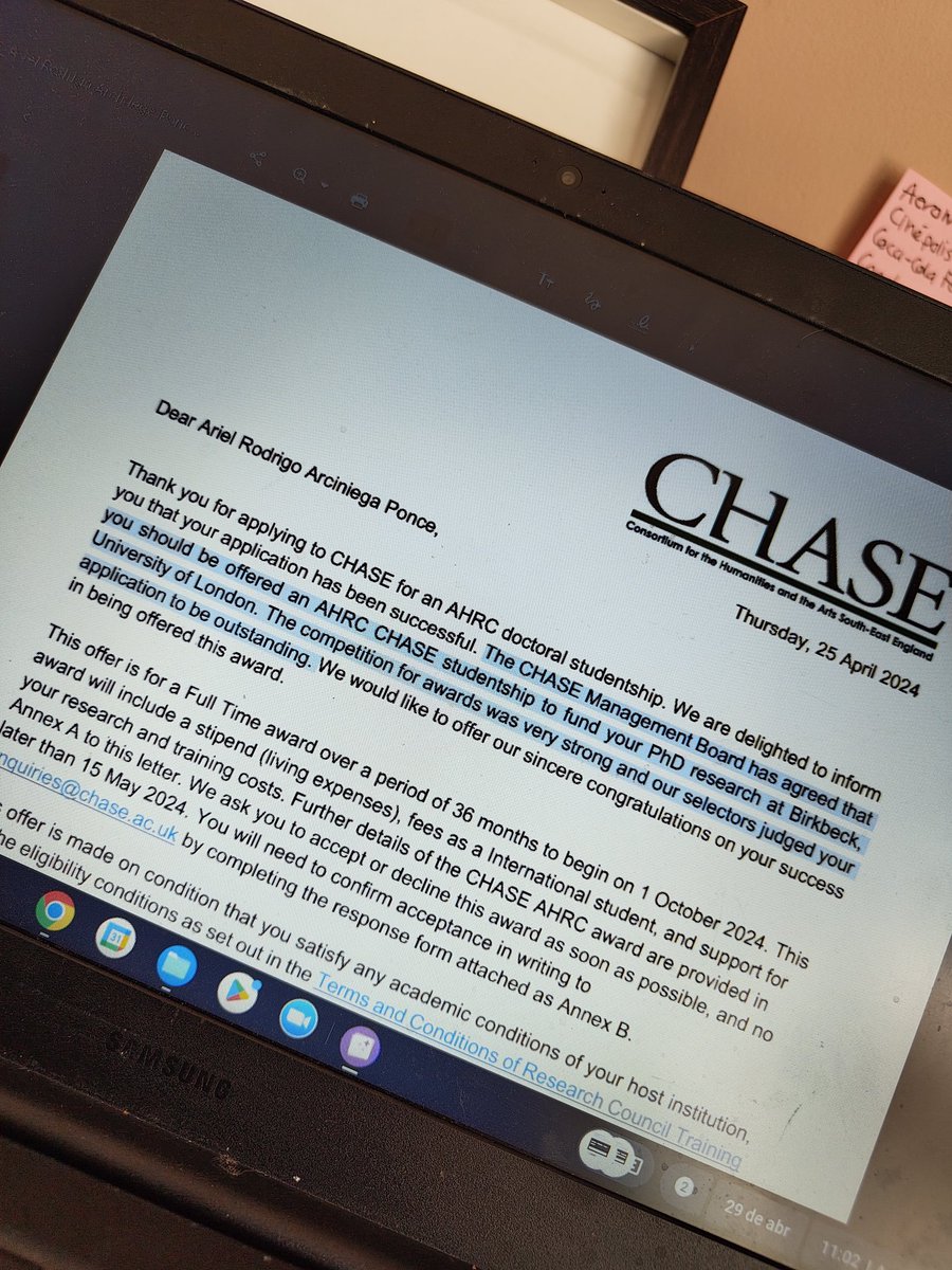 Hoy, la emoción me embarga al enterarme de que mi investigación ha sido seleccionada para recibir una beca de estudiantes CHASE AHRC para financiar mi doctorado en Birkbeck, University of London. La competencia fue intensa, pero el jurado reconoció el potencial de mi proyecto.