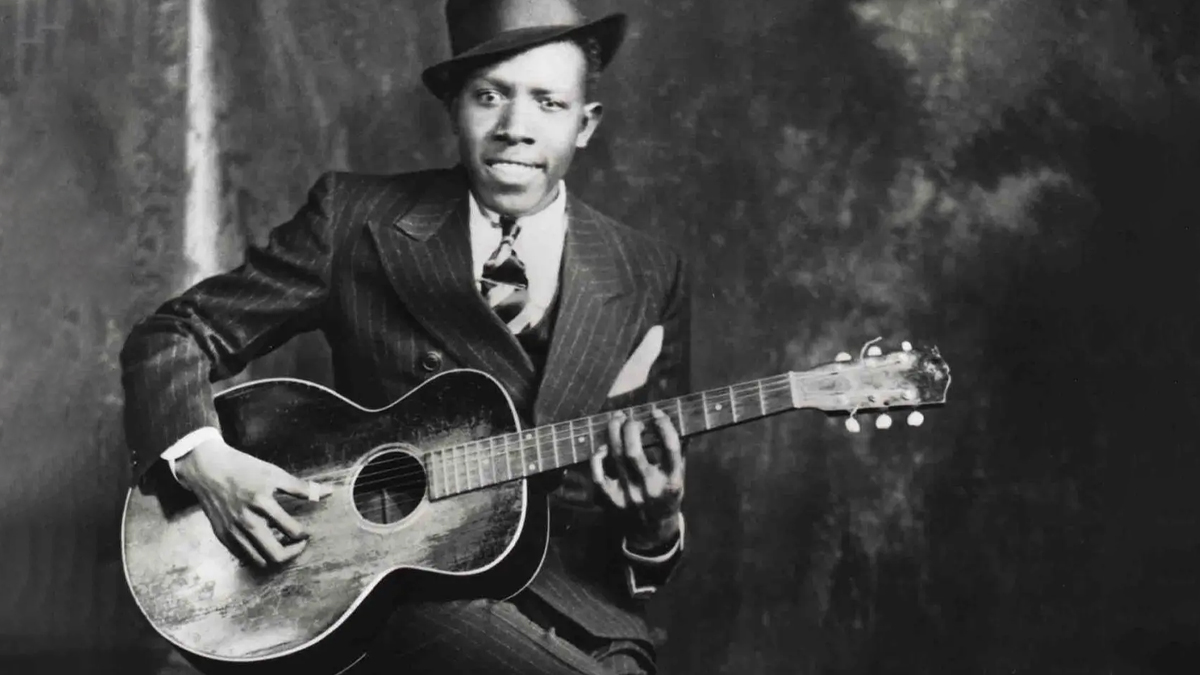 Happy Birthday to the one and only Robert Johnson. #HappyBirthday #RobertJohnson #crossroads